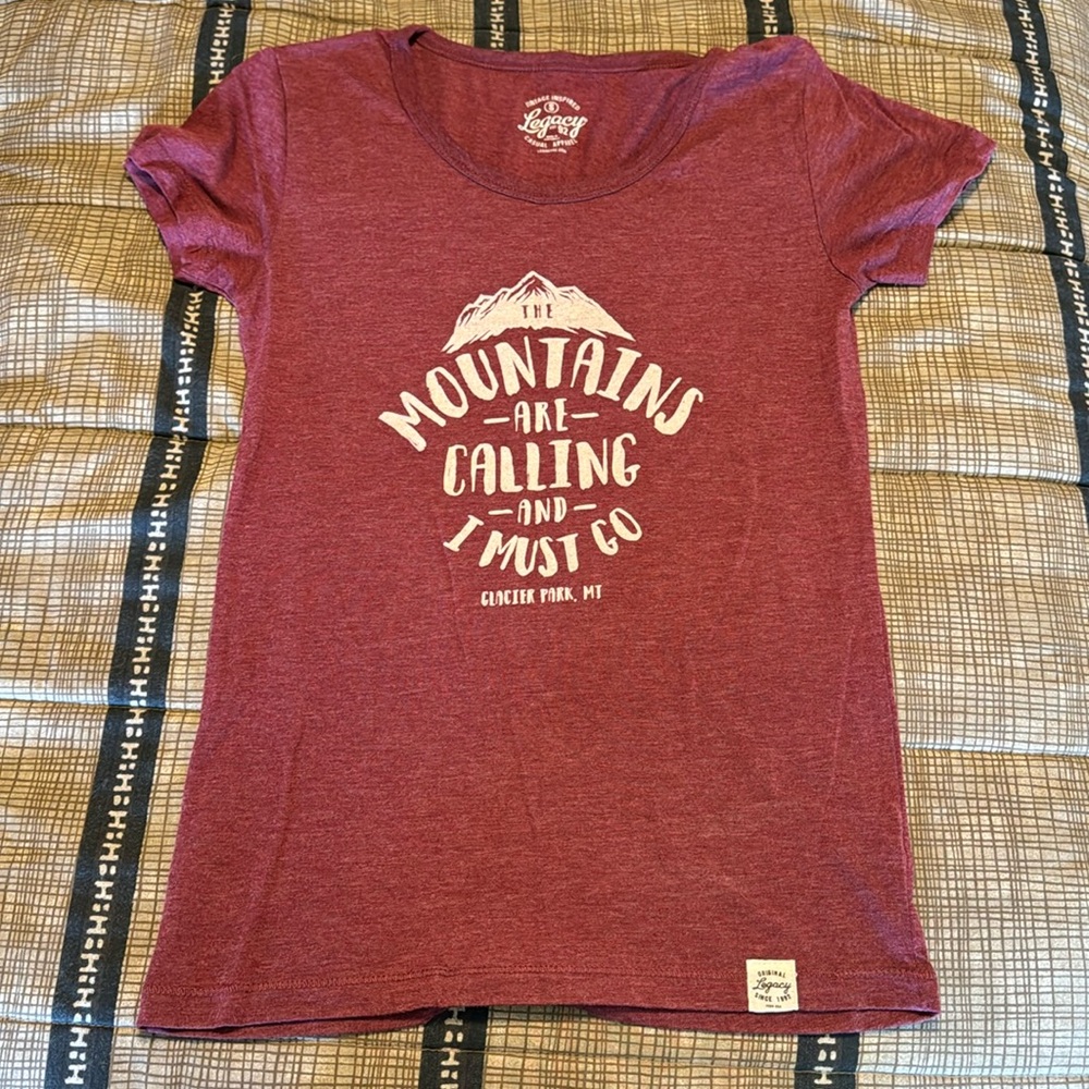 Mountains are calling T-shirt
